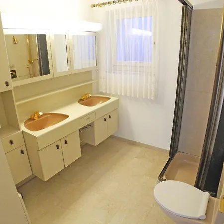 Casa Vignola App 3624 Brione sopra Minusio